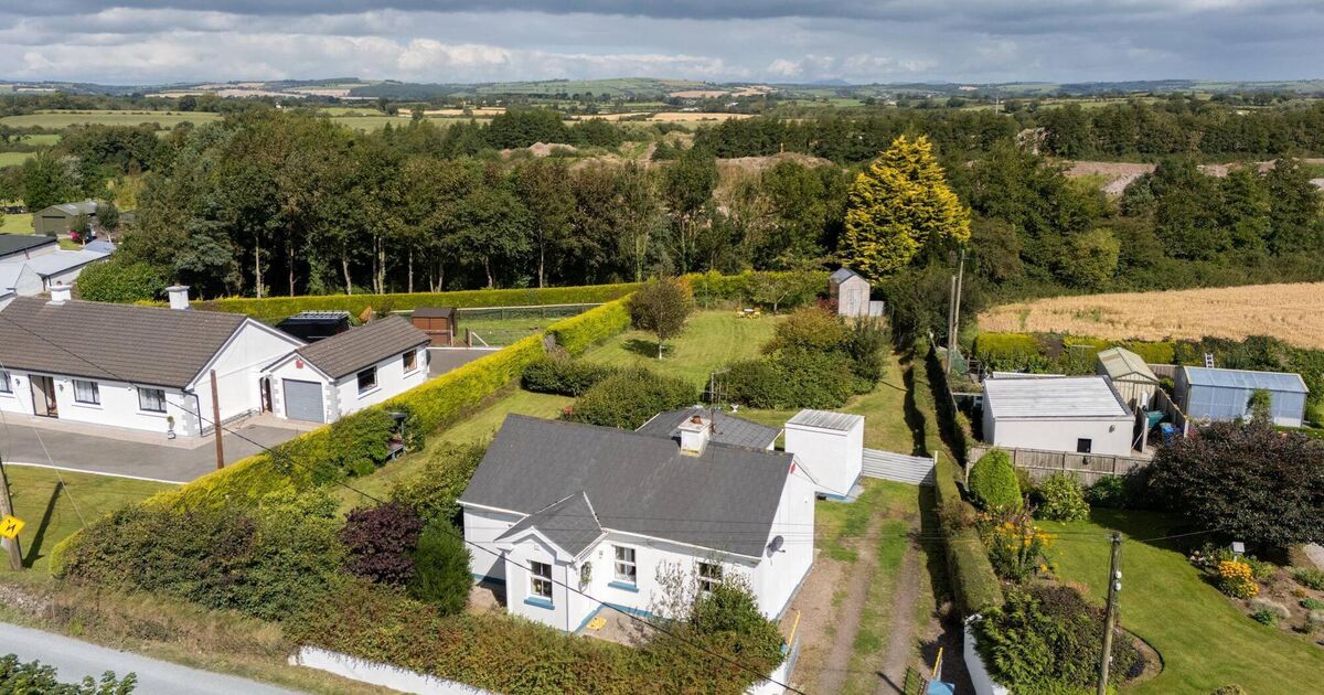 Dinky €275,000 East Cork cottage is a sweet starter home