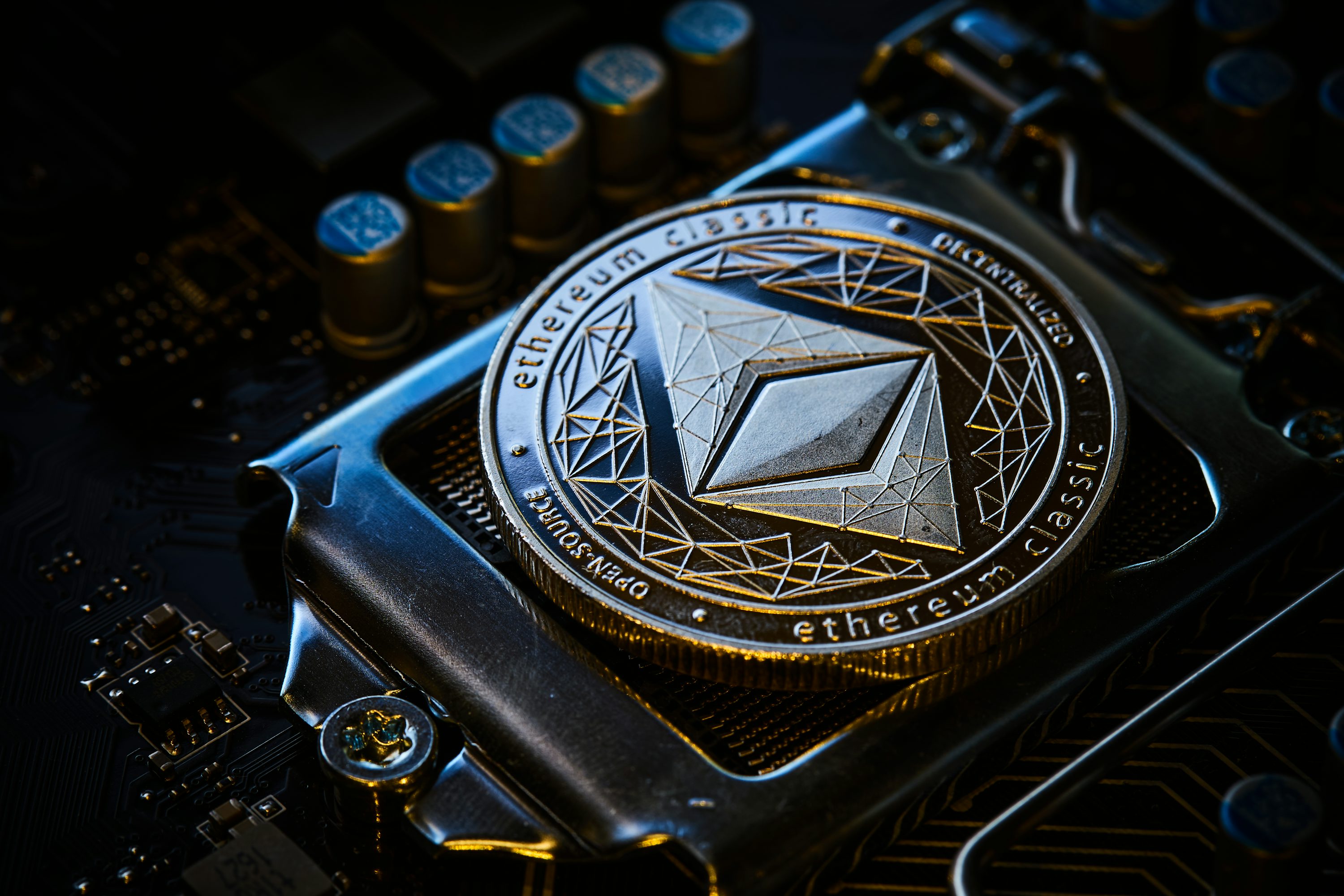 Ethereum’s Average Staker Revenue Drops Sharply As Network Activity Declines