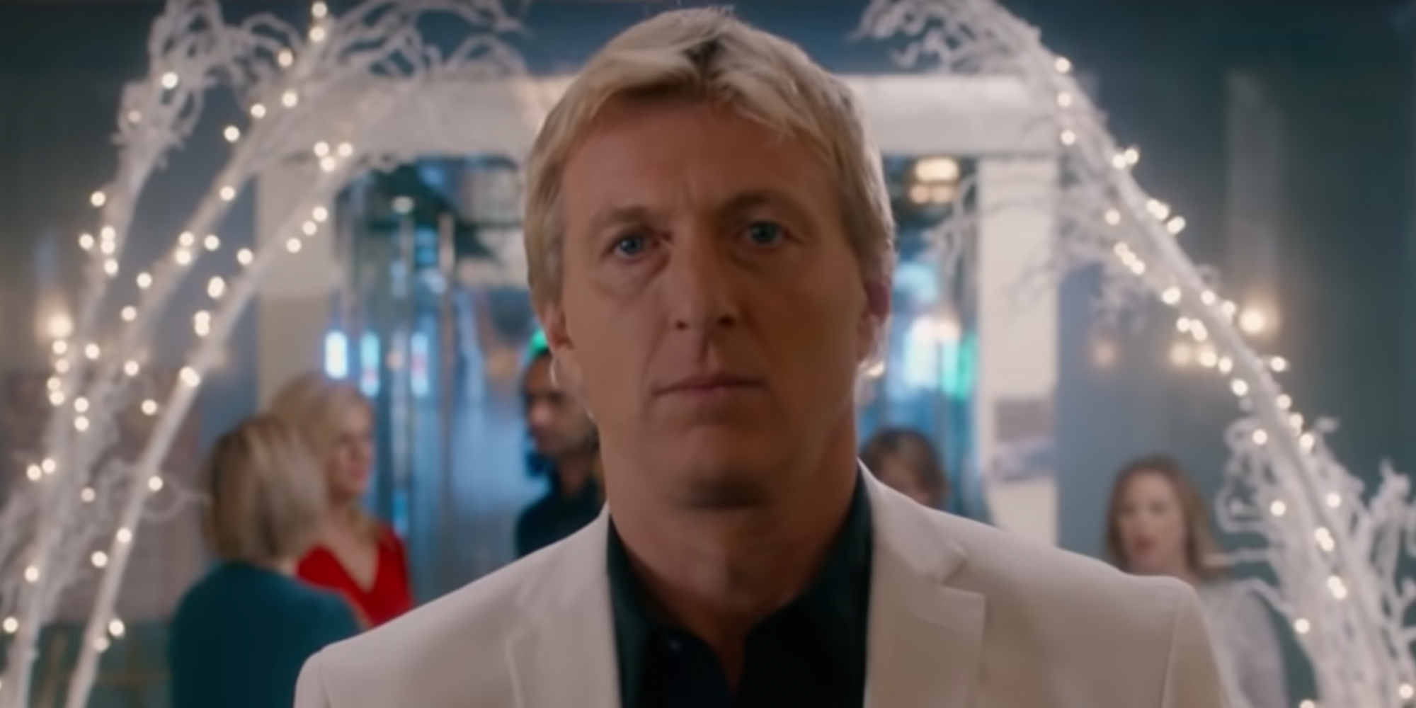 Cobra Kai Chose The Perfect Johnny Lawrence Replacement (& It's Absolutely Heartbreaking)