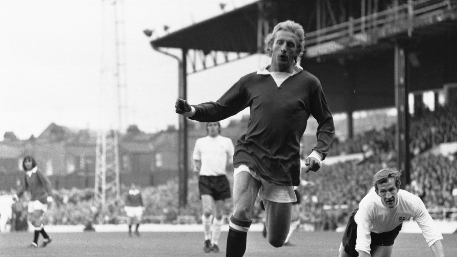 Manchester United great Denis Law dies, aged 84