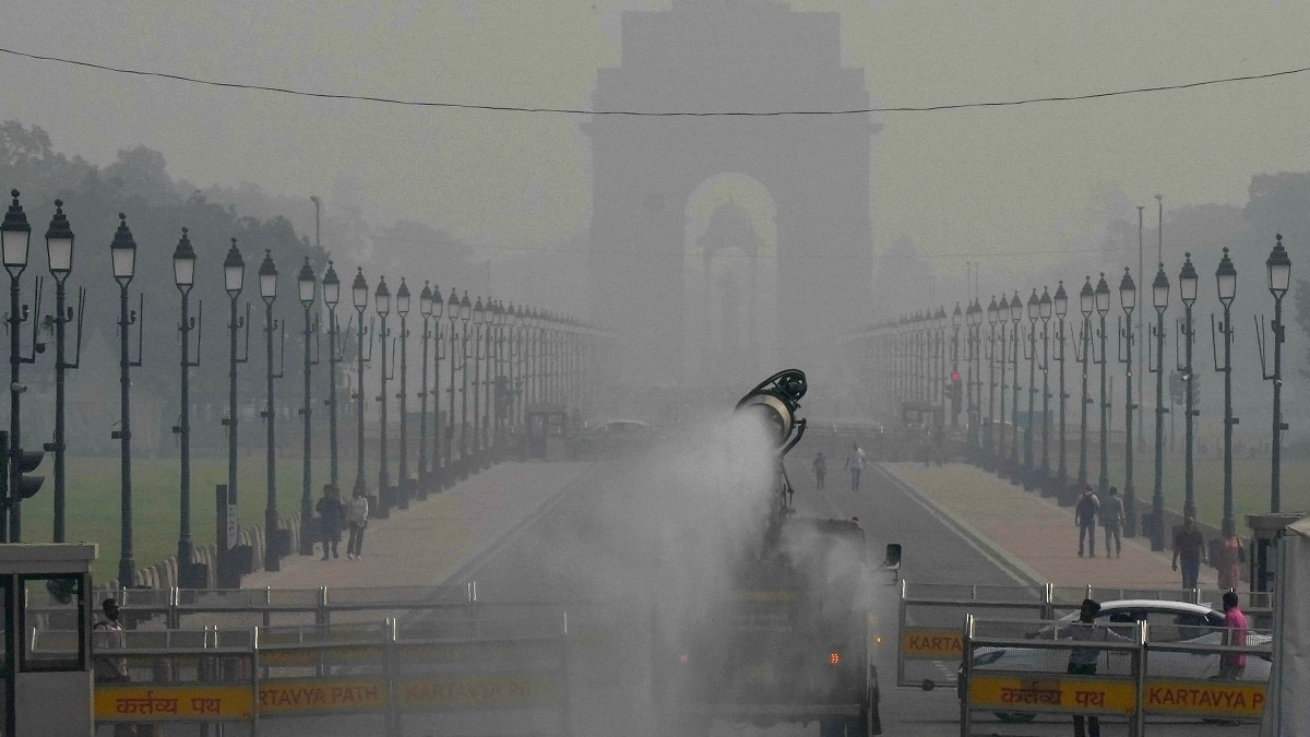 GRAP 3 curbs lifted in Delhi as AQI improves to ‘poor’. Check weather forecast for weekend