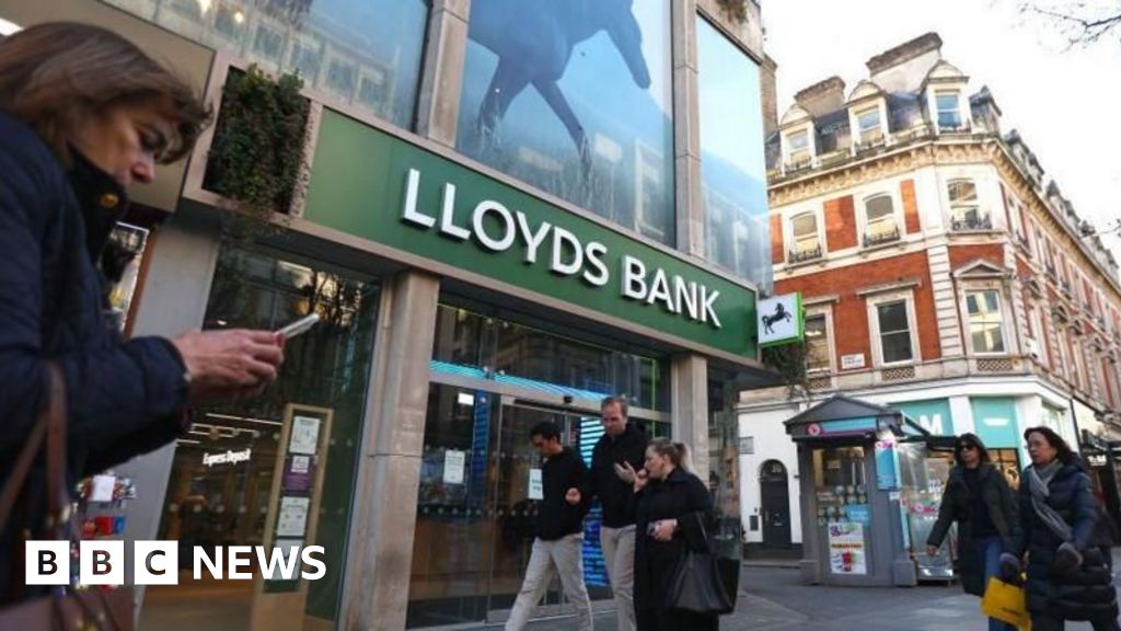 Lloyds earmarks £1.2bn for car finance scandal