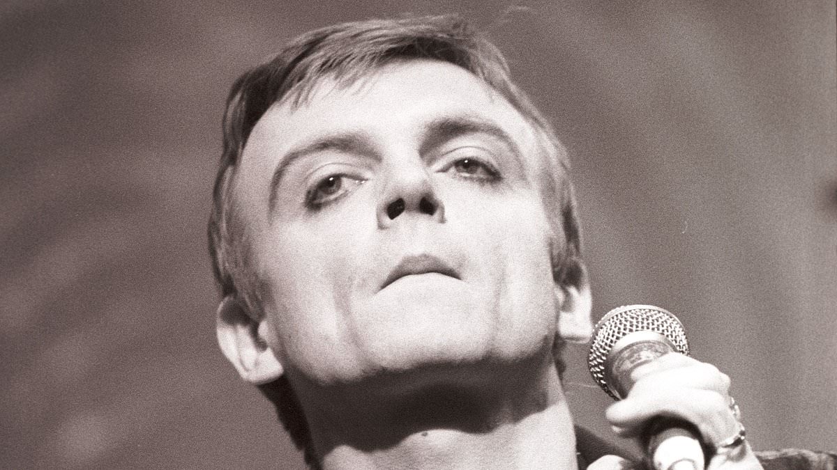 The Fall frontman Mark E Smith left all former wives and final 'soulmate' girlfriend out of his will - leaving the entire £500k estate to his sisters, mum - and a neighbour