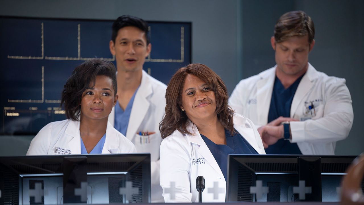 When does Grey's Anatomy return in 2025?