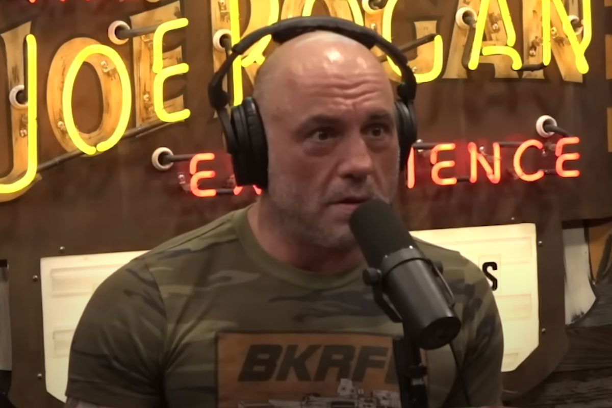 “They Want You to Hurt Them” – Joe Rogan Left Disturbed as UFC Legend Falls Prey to ‘Weird’ Fan Demand