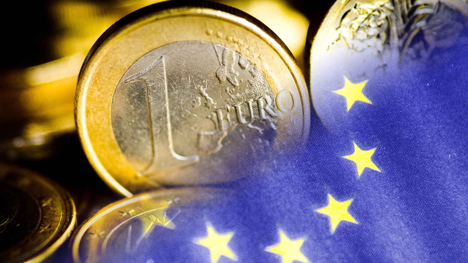 Euro zone February business activity stuck in a rut