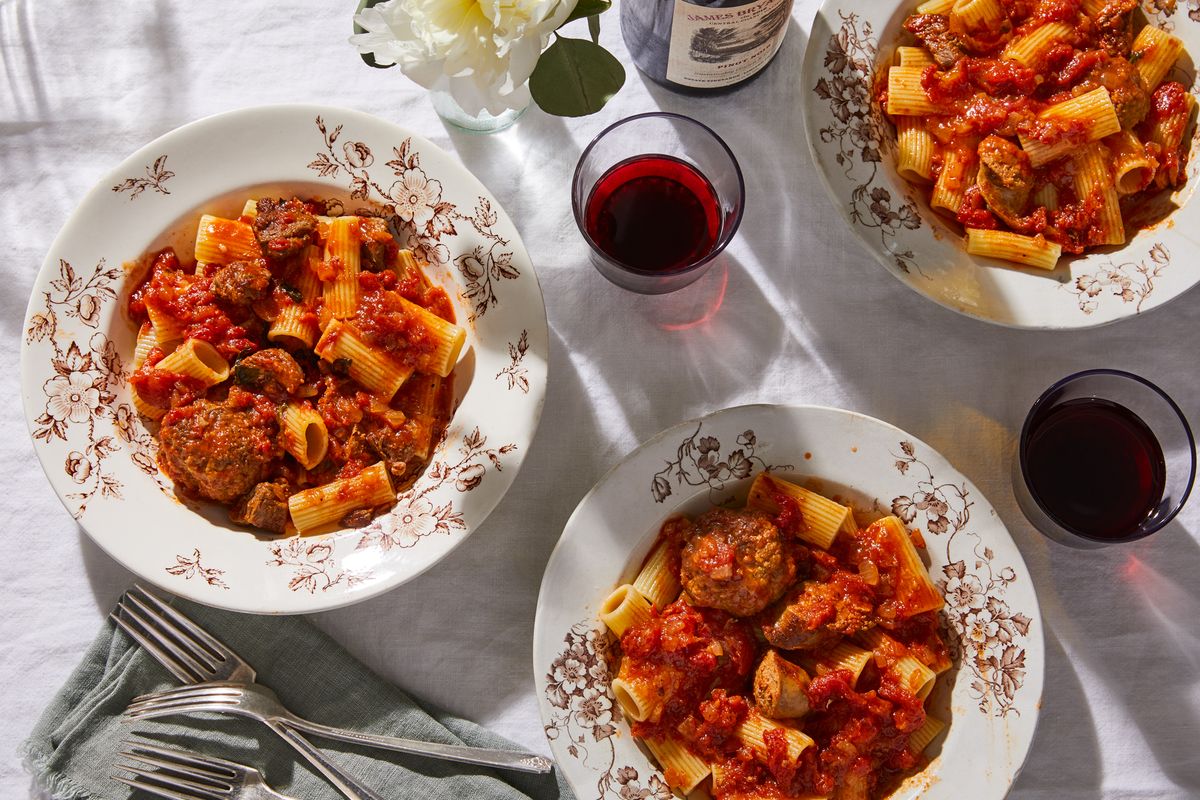 6 Tips for Hosting a Stress-Free Pasta Dinner Party