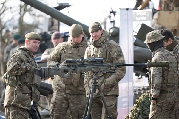 Starmer is considering to deploy British troops to Ukraine for up to five years