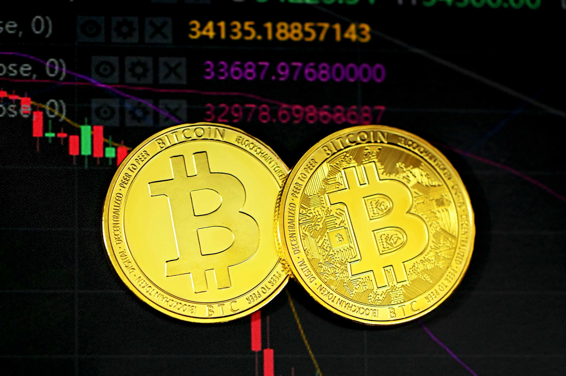 Bitcoin At Risk Of Sharp Decline To $83,444 If This Support Level Crumbles, Analyst Says