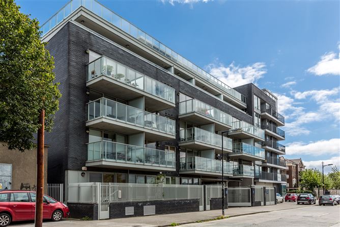 94 Fitzwilliam Point, Ringsend, Dublin 4 - Owen Reilly  - 4927605