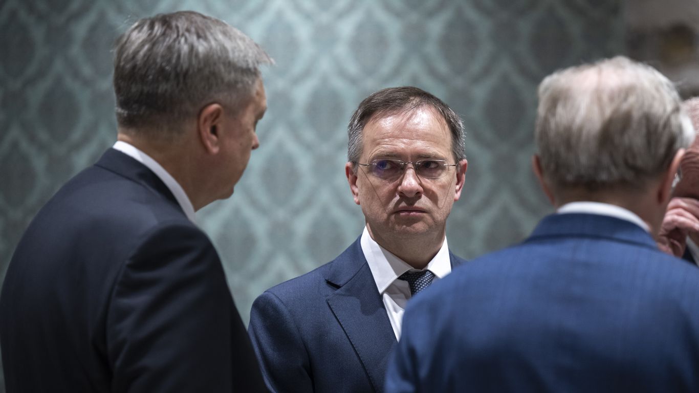 Russia proposes peace talks with Ukraine next week after Trump threats