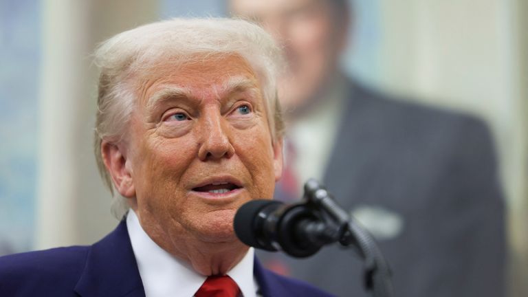Trump doubles down on Putin criticism - as Russia offers Ukraine a date and location for peace talks