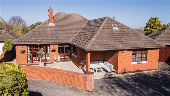 2 The Orchard, Newtownpark Ave, Blackrock,   County Dublin - Young's Estate Agents - 4922425