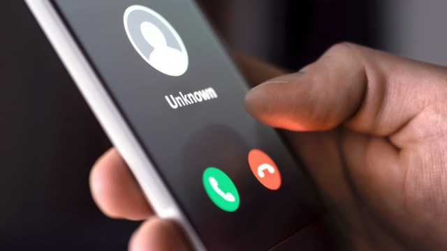 Detectives stop woman from losing $20K in Bitcoin scam