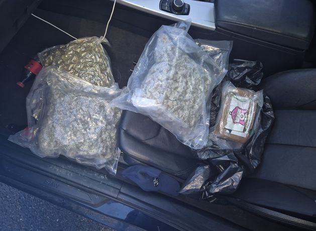 Man (20s) arrested after gardaí intercept car and seize drugs worth €170k in Kerry