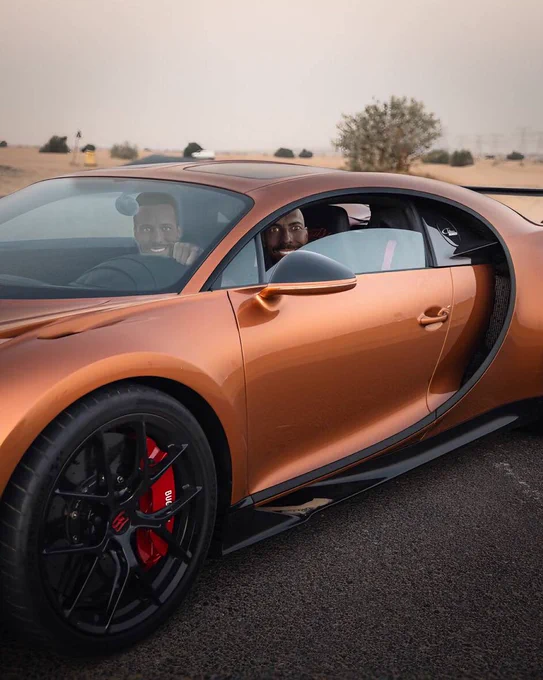 RT by @Cobratate: What Colour is your Bugatti? pic.twitter.com/ITqB6AjdOa