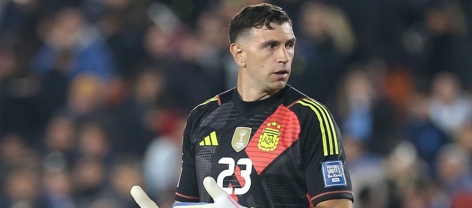 Emiliano Martinez signing would transform Man United's summer, says Ben Foster - Man United News And Transfer News