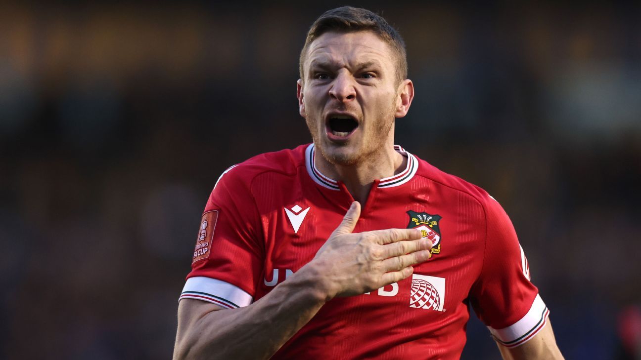 Wrexham coach: Mullin made decision to leave