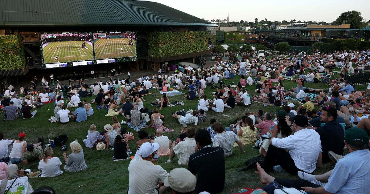 Wimbledon fans stunned as snack and drink prices soar 'Pure greed' claim over pint prices