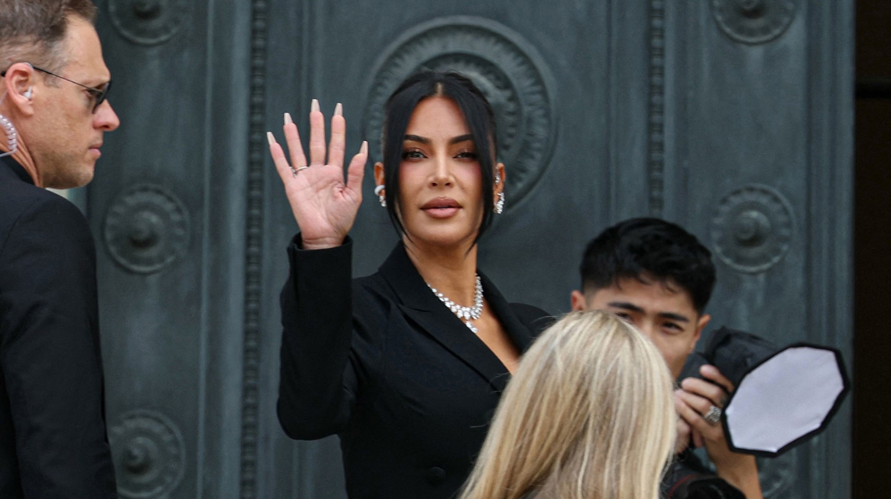 Kim Kardashian : Braquage à Paris, the documentary available July 15th on Max