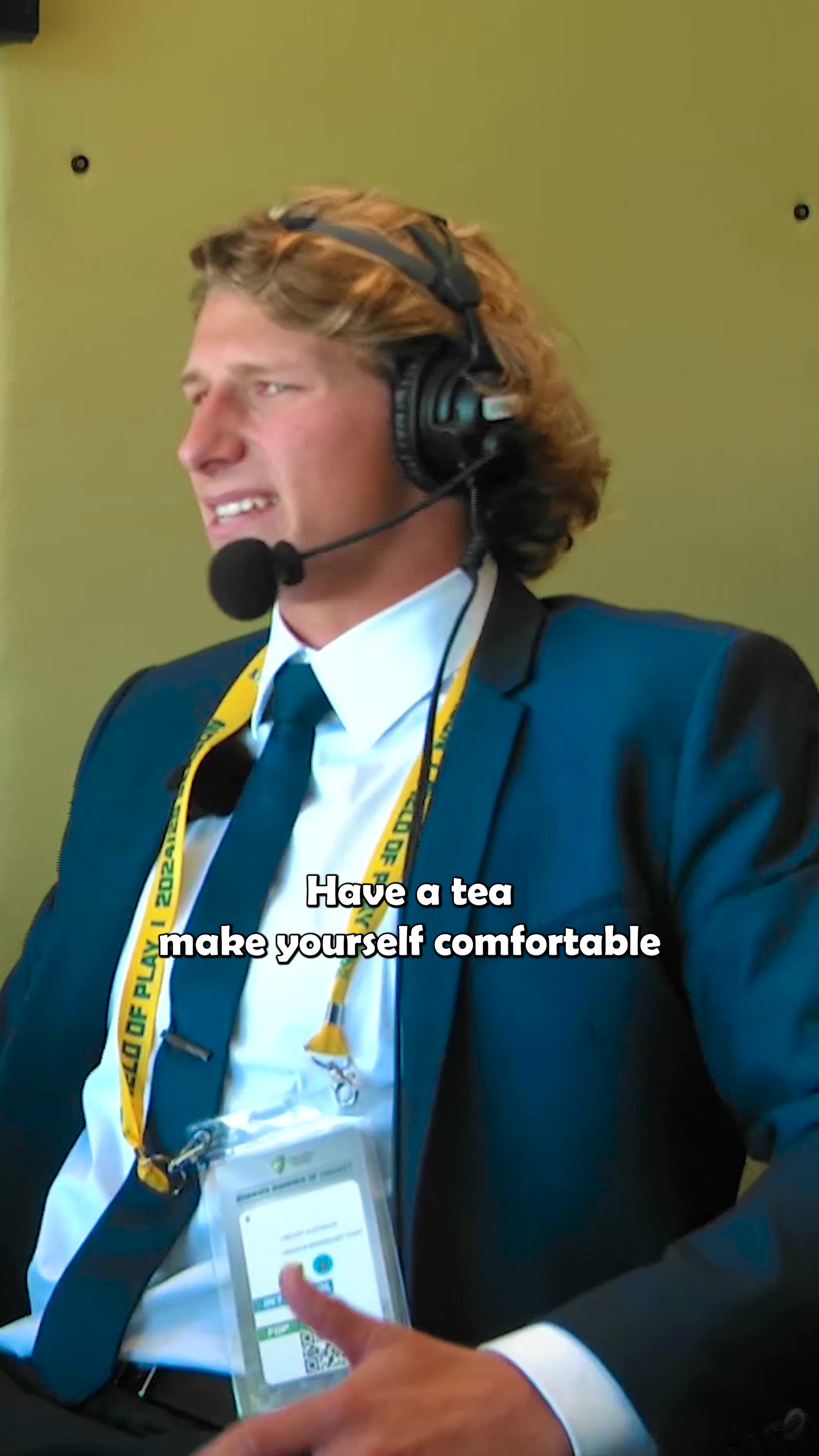 Commentating With Mark Taylor #diving #cricket