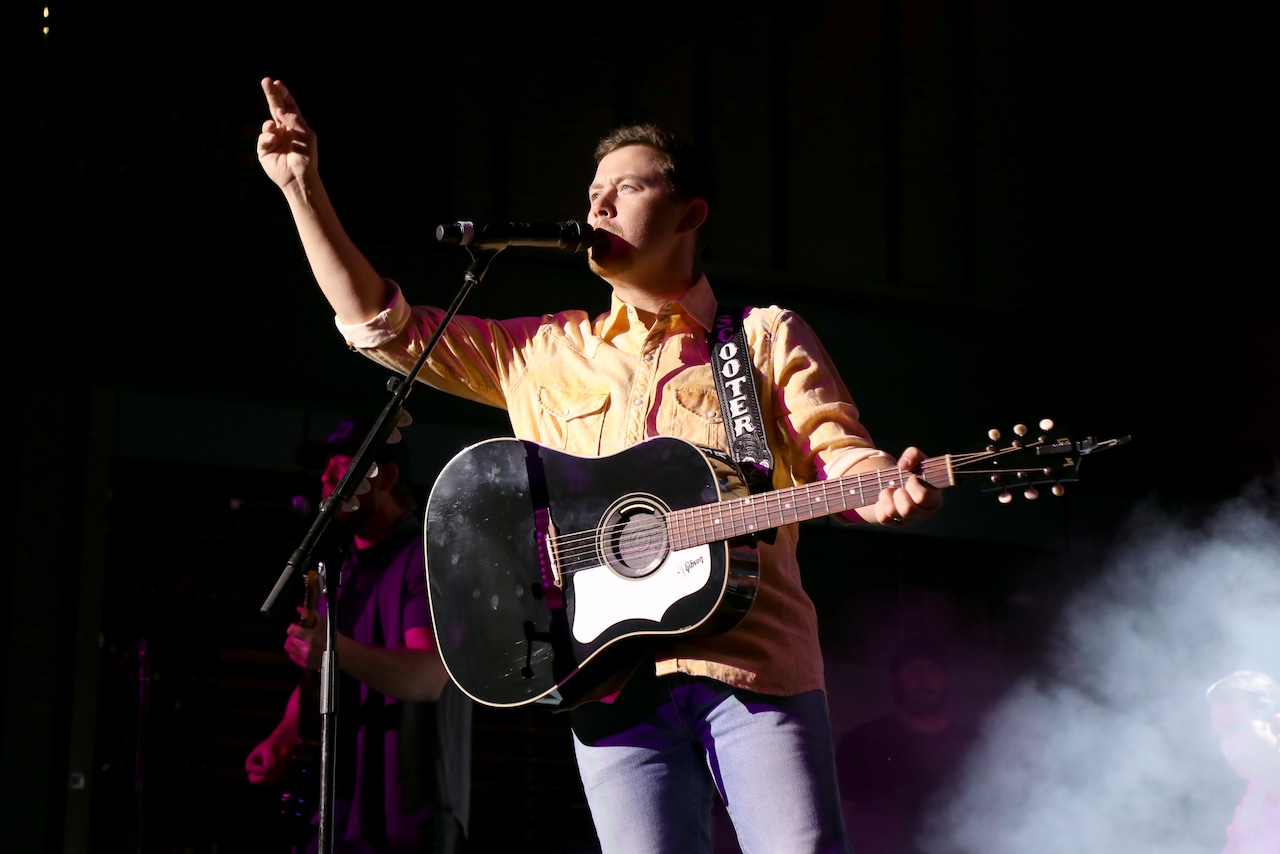 Country star loses 2 family members hours apart: ‘My heart is absolutely broken’