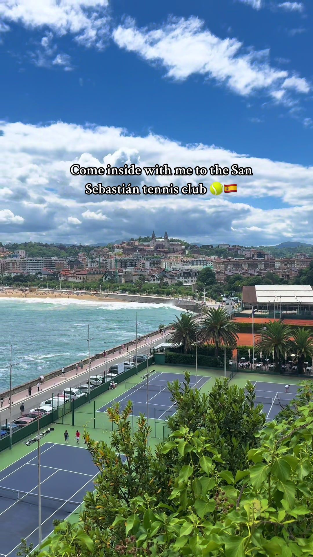 The clay courts were beautiful to play on, highly recommend! #fyp #tennis #tenniscourt #sansebastian #tennisclubs #spain