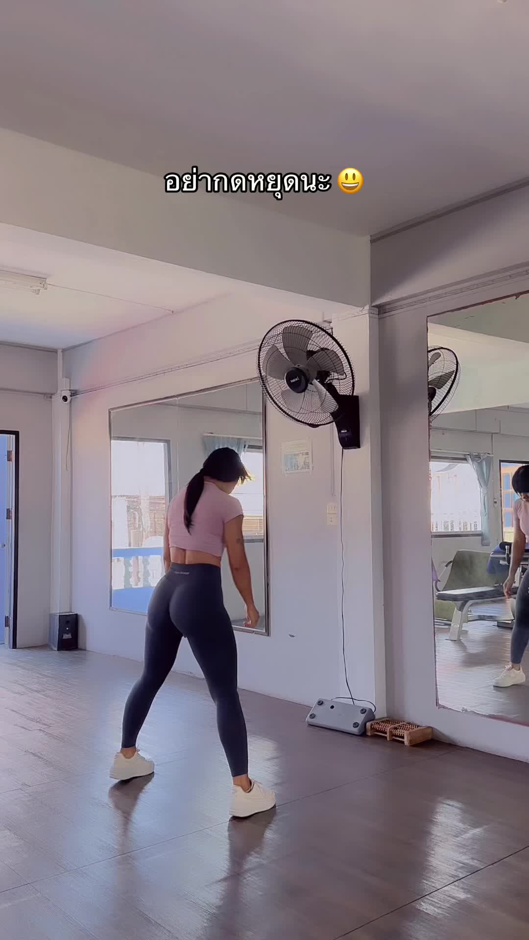 หยืดแบบไม่กลัวเป้าทะลุ🤣 #ฟิตเนส #ฟิต #ฉีกขา180 #ฟีดดด #ยืดเส้น #ก้นเด้ง #กางเกงกระชับสัดส่วน #กางเกงโยคะ #ไทยแลนด์ #ชาเลนจ์ #ฟีด