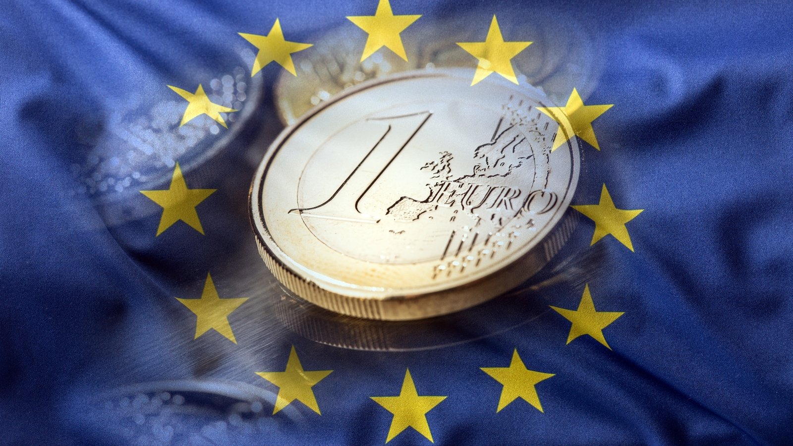 Euro zone growth holds up better than feared in Q2