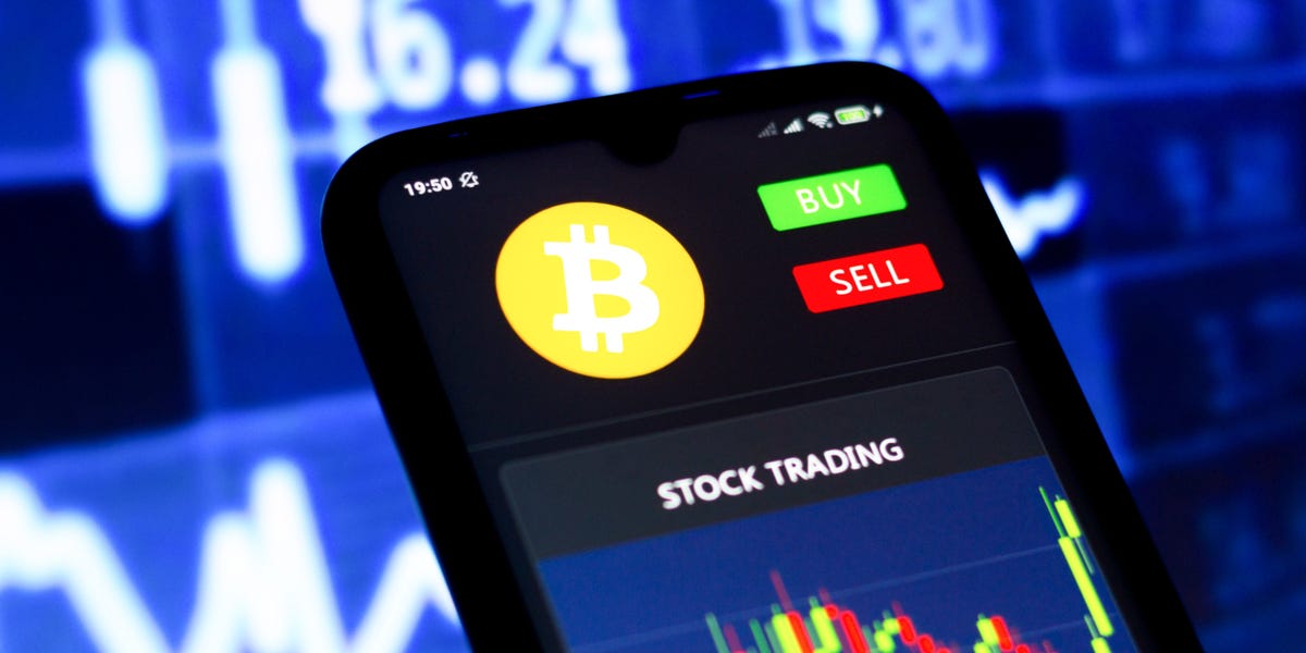 A trader who bought bitcoin in the early days shares how he navigates the crypto market in 2025