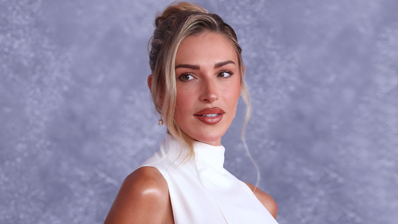 Who Is Zara McDermott Dating?