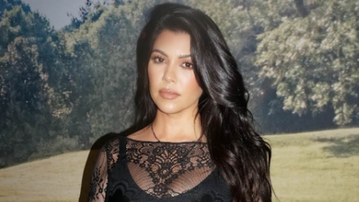 Kourtney Kardashian earns praise for posting 'unfiltered' photos of her body... unlike her famous sisters
