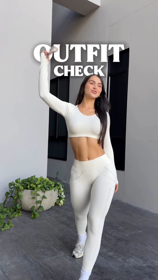 Lo que todas amamos y quisiéramos hacer todos los días… outfit check con ropa deportiva nueva 😂🥰