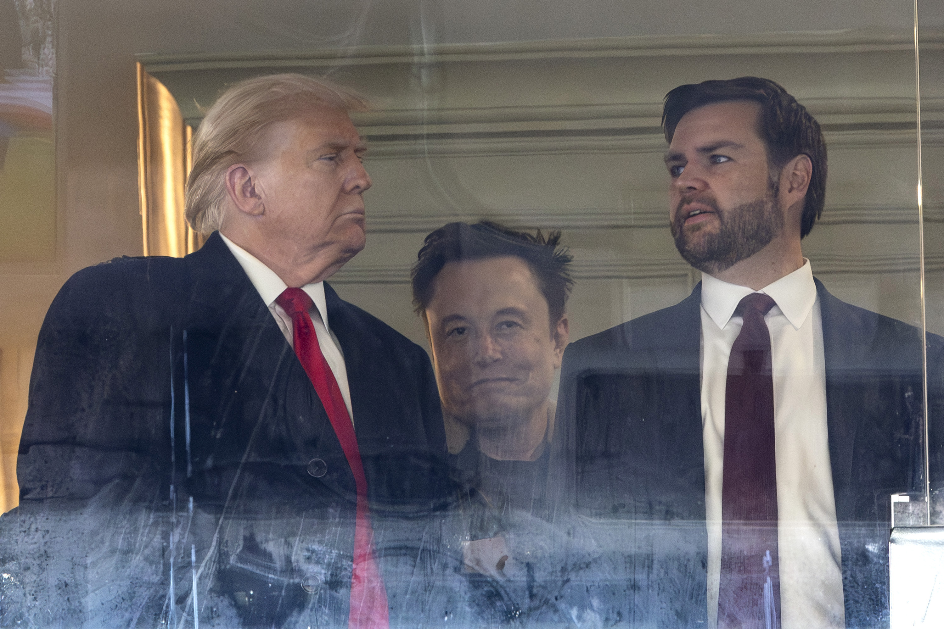 Elon Musk and JD Vance's relationship under scrutiny amid 2028 talk