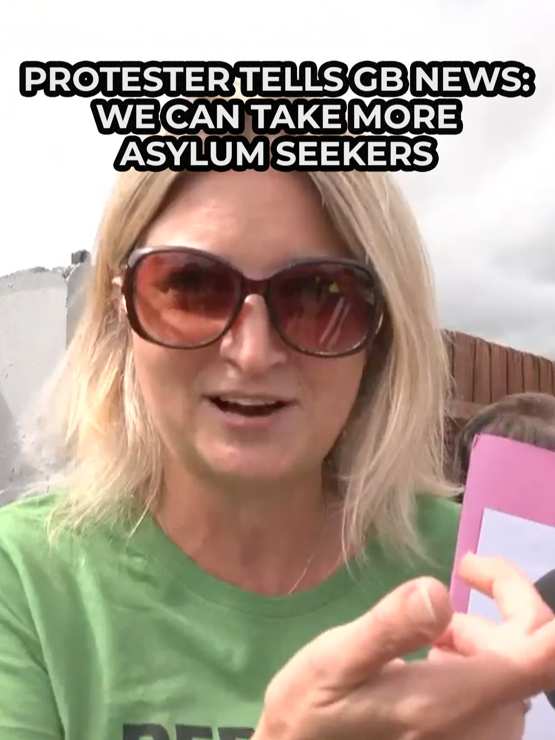 Milton Keynes resident, Louise, hits back at anti-migrant hotel protests, saying they have come from 'outside' her community. Speaking to Jack Carson on GB News, Louise said the demonstrations 'are not welcome' as they don't represent the area. #MigrantCrisis #MigrantHotel #GBNews