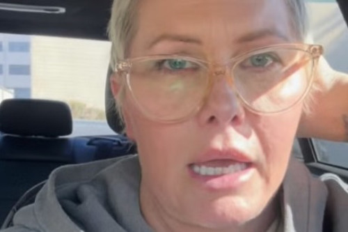 Nicole Eggert urges fans to love their bodies