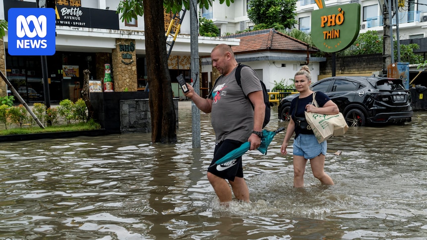 Breaking: At least six people dead in Bali floods