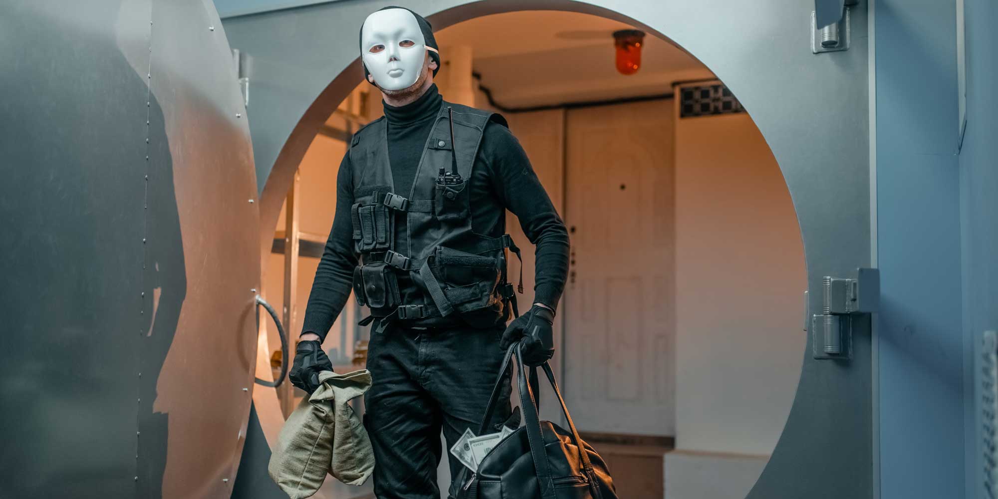 Scattered Spider gang feigns retirement, breaks into bank instead