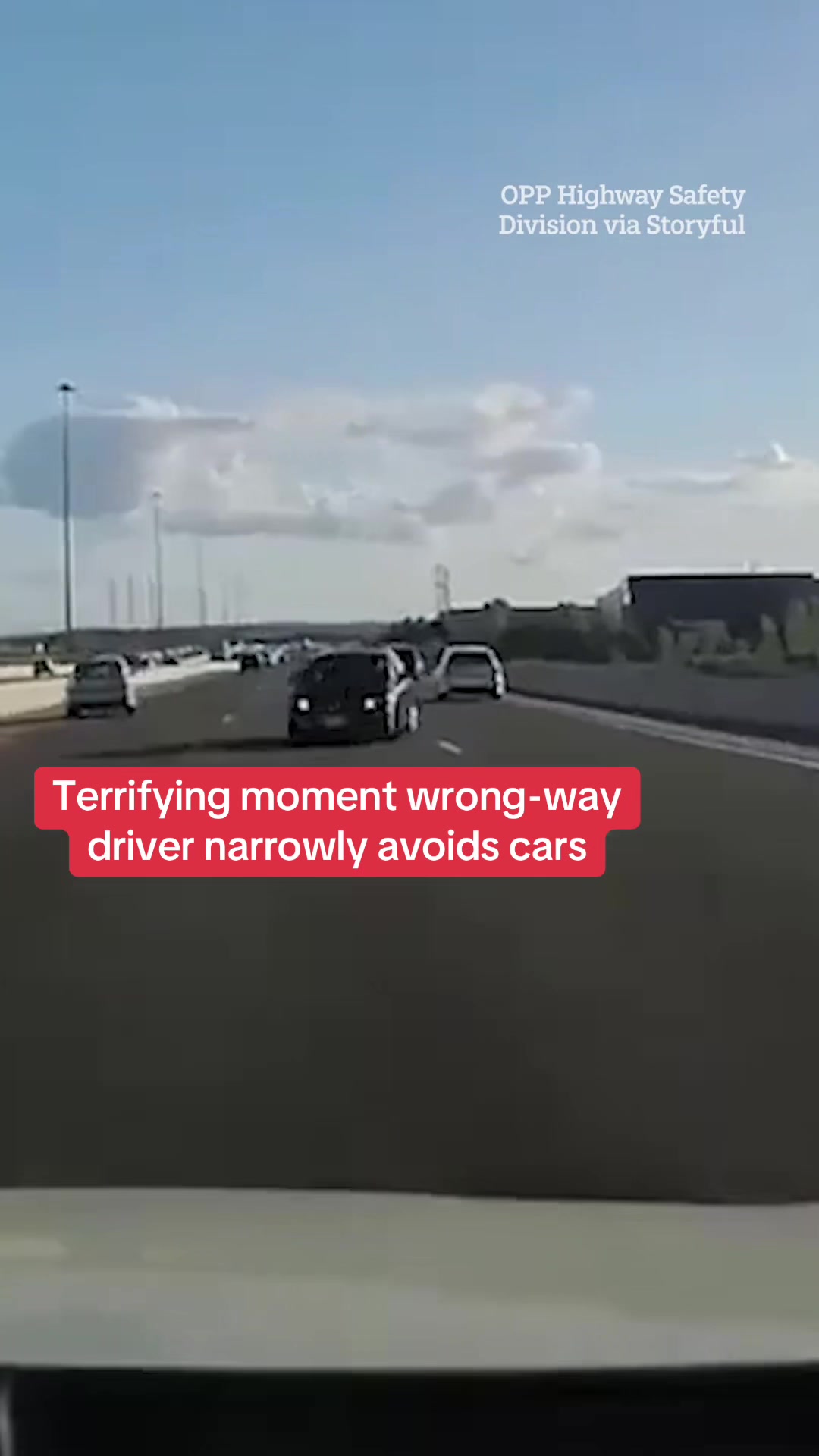 Terrifying moment wrong-way driver narrowly avoids cars. A 21-year-old was spotted speeding down the wrong lane of a highway in Ontario, side swiping several vehicles before crashing and fleeing the scene. The driver was apprehended and faced charges of dangerous driving, failing to remain at the scene of a collision and driving the wrong way on a divided highway. #dangerousdriver #breakingnews #dashcamfootage