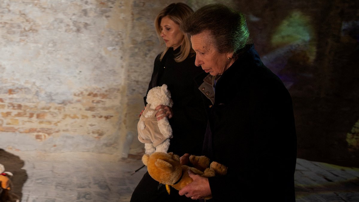 Princess Anne leaves personal tribute during secret Ukraine visit