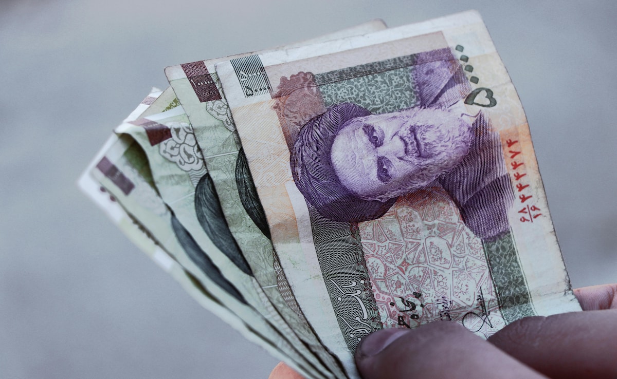 Iran To Remove Four Zeros From Currency After Years Of Inflation