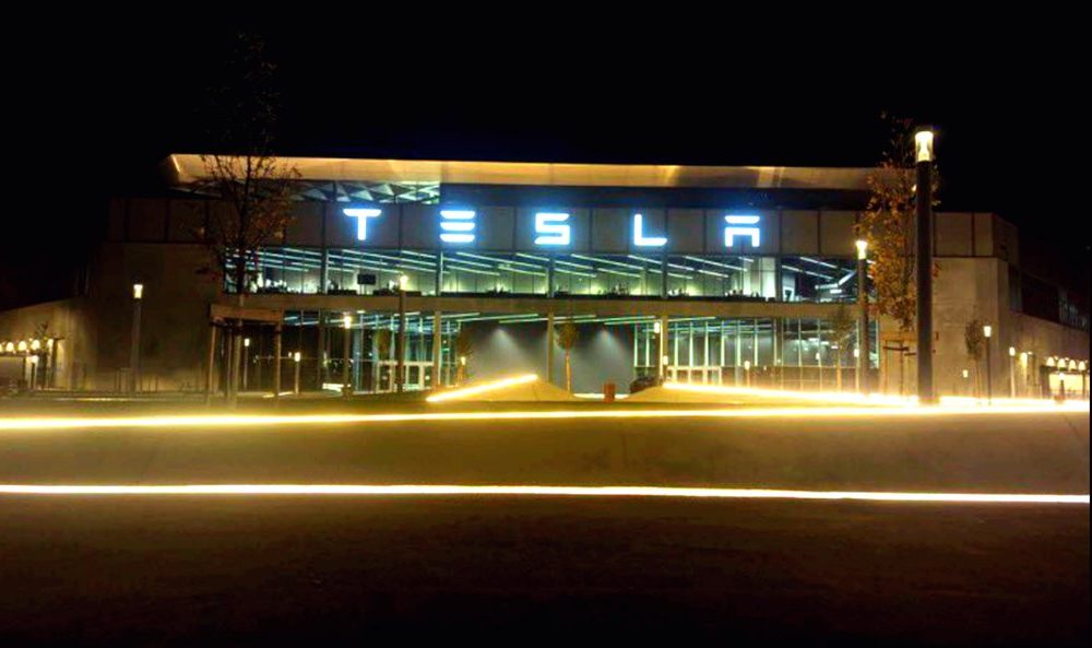 Tesla plant manager tips off affordable model production