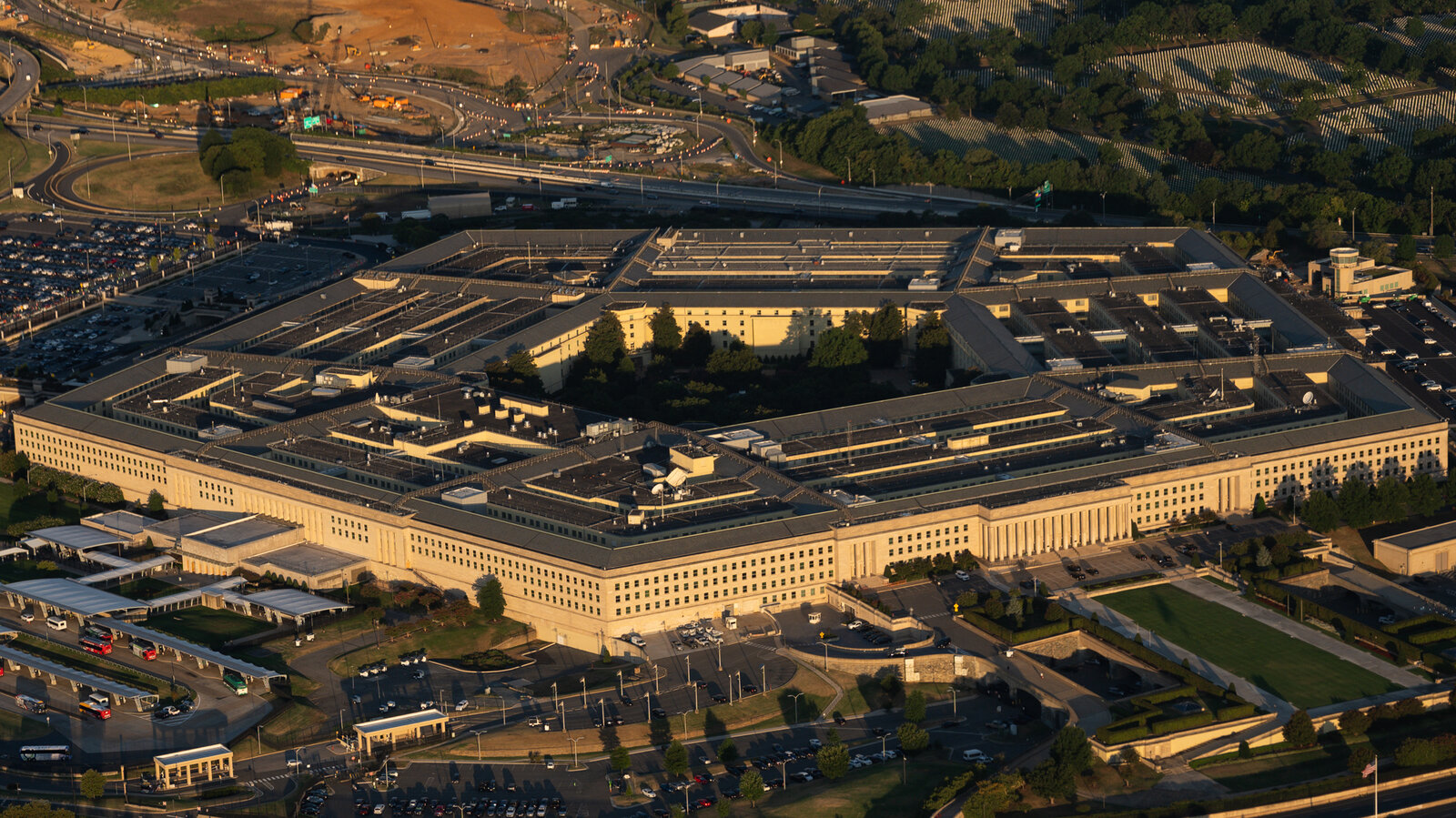 Pentagon Relaxes Press Access Rules