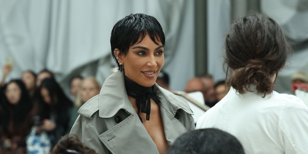Fans Think Taylor Swift's Referencing Kim Kardashian in Specific "Actually Romantic" Lyrics