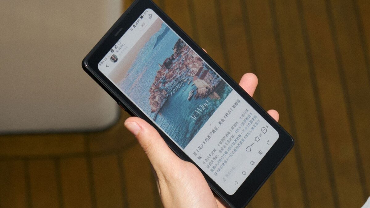 You Really Can Get an Color E Ink Device In Any Size at This Point