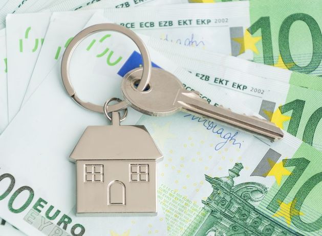 Tenant illegally evicted from property owned by pension-fund company is awarded €12,500