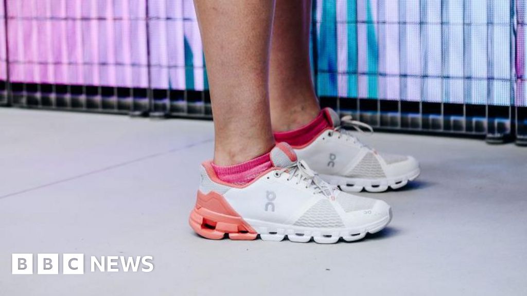 Squeaky shoes lead to lawsuit for being 'embarrassing'