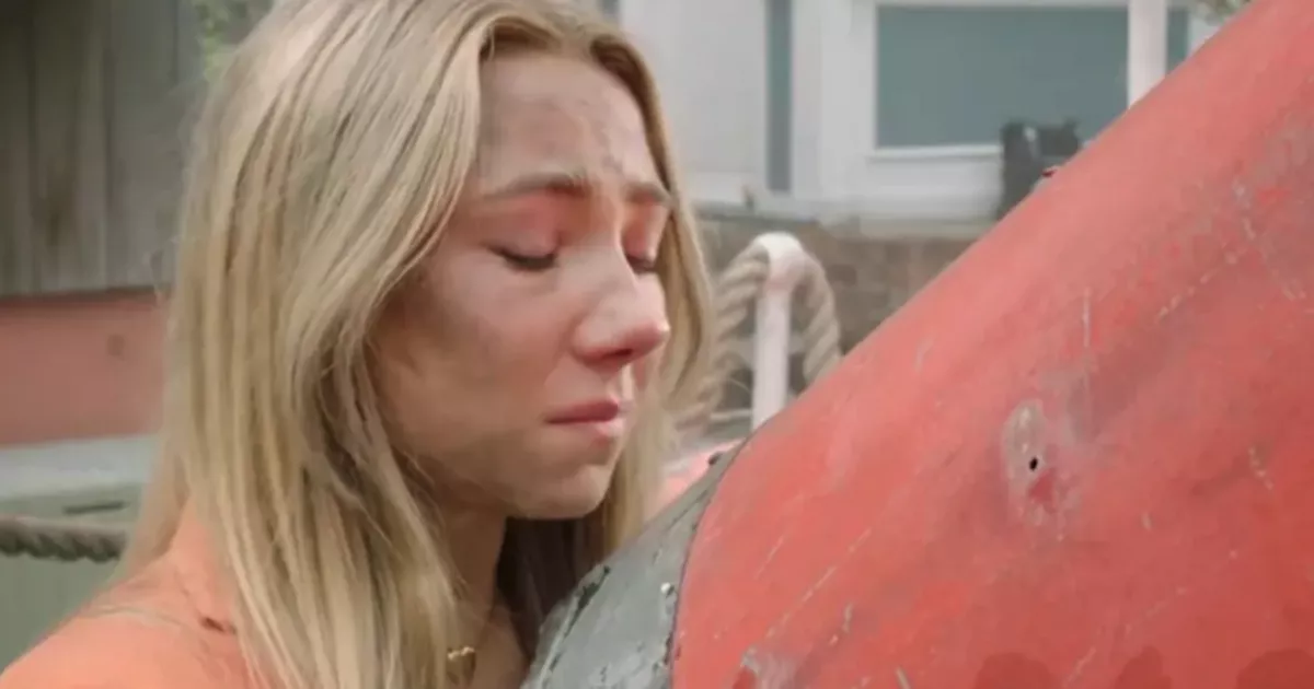 Hollyoaks Peri Lomax star's life away from Channel 4 soap as shock death confirmed