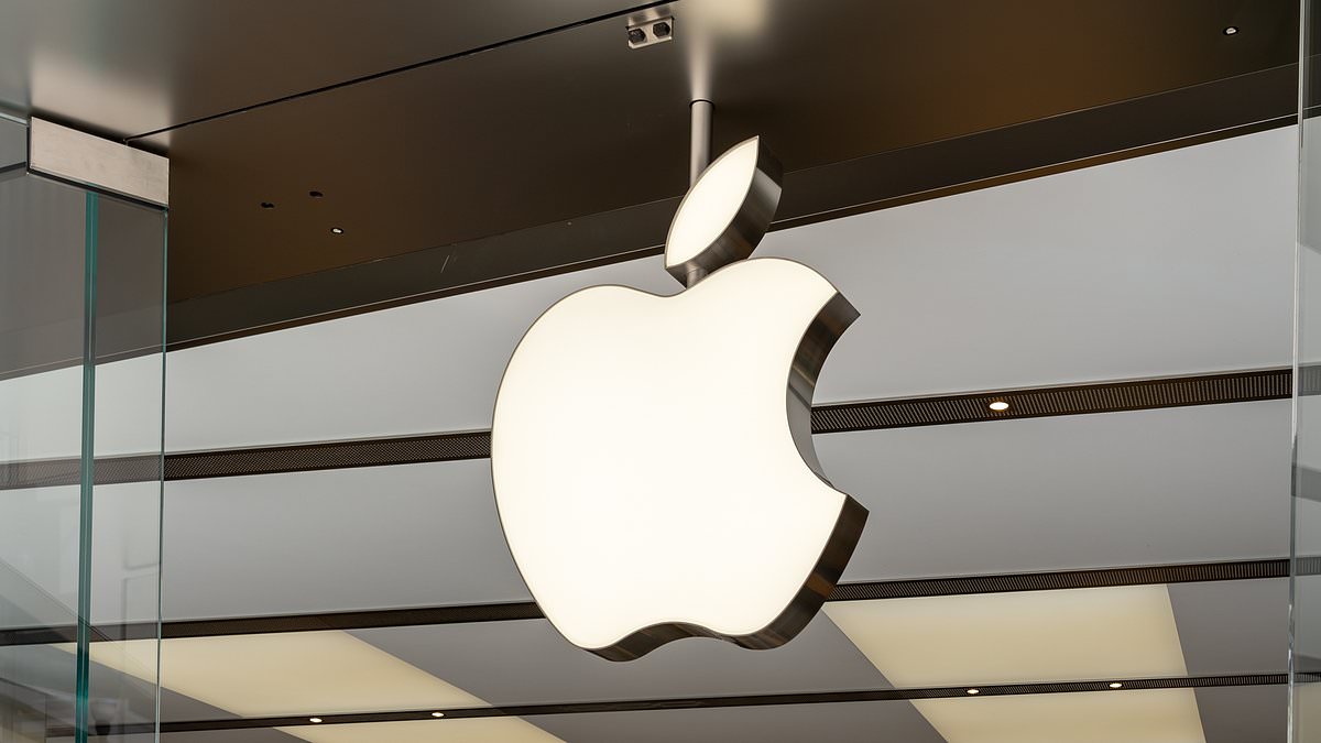 Apple could pay £1.5bn in compensation to Iphone and Ipad users over App Store charges