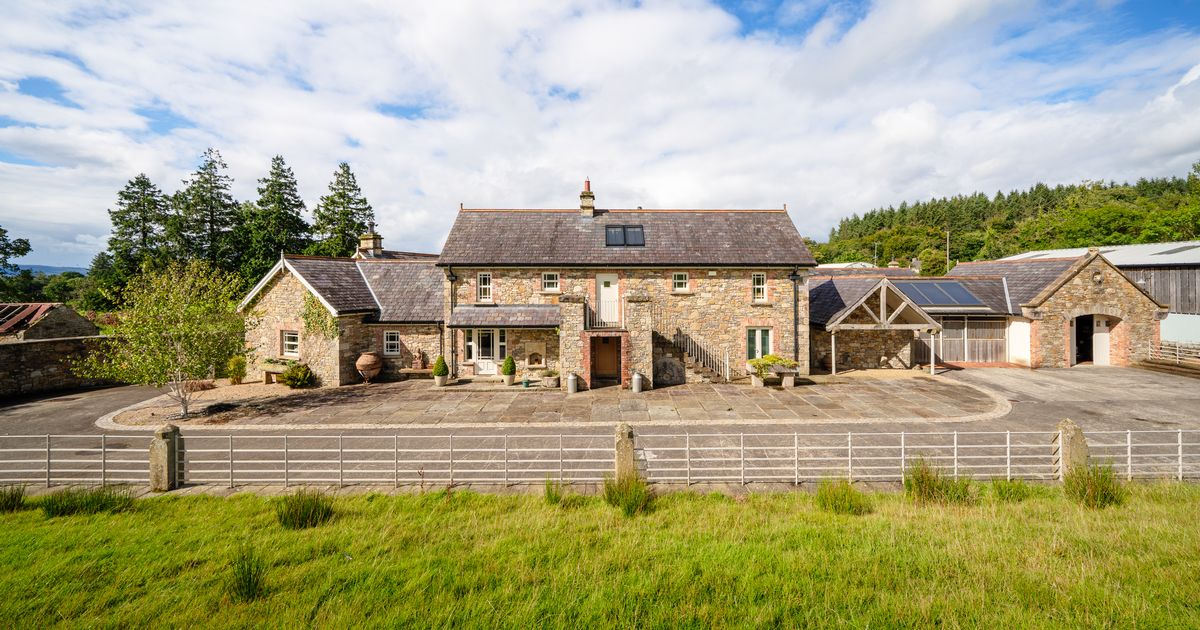 See inside £1.5m rural Georgian home complete with its own private pub
